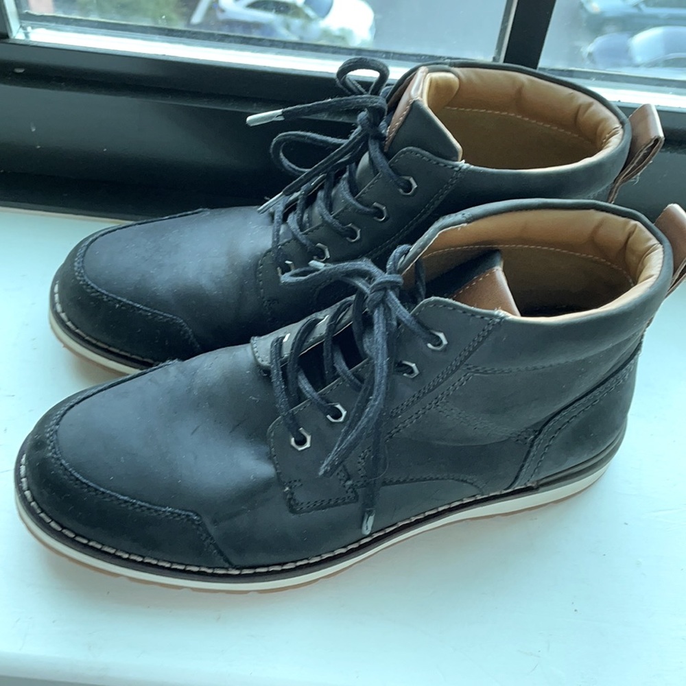 Winter boots size 9 - worn 5 times